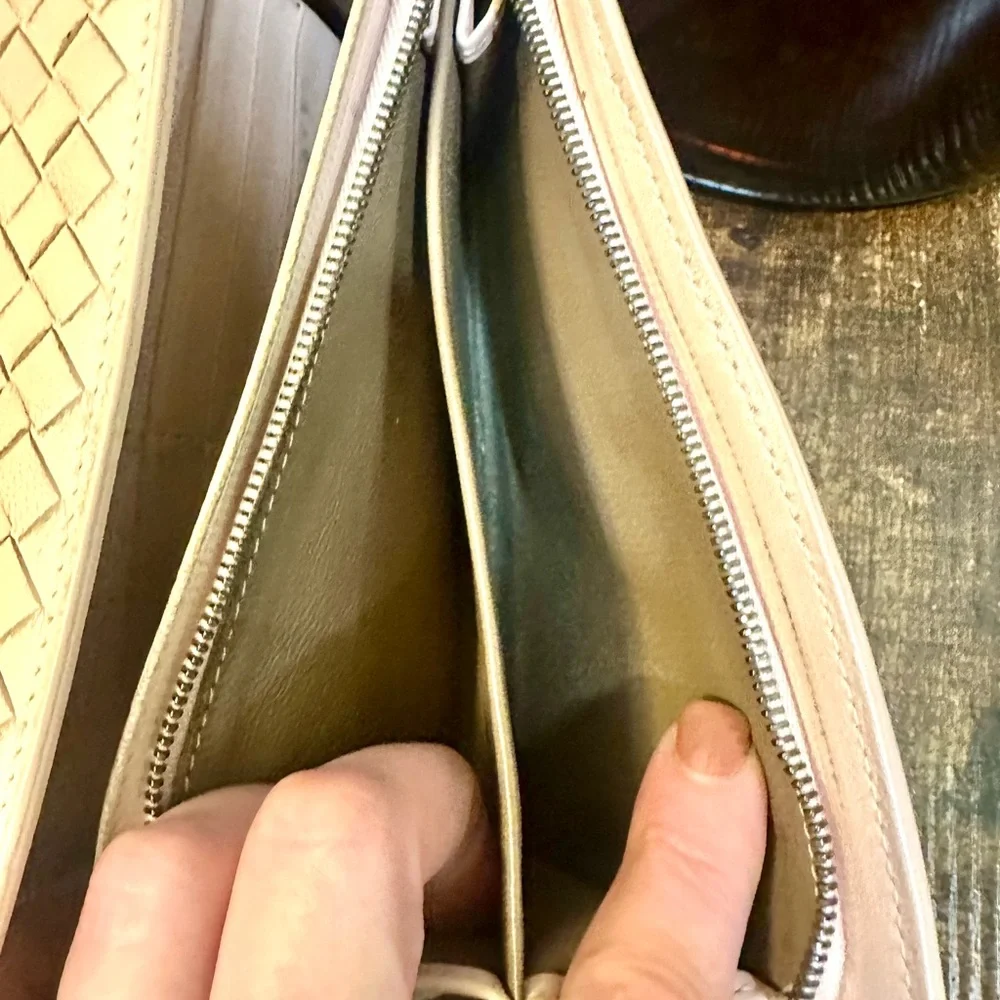 Bottega Veneta Intrecciato Light Blush Long Wallet